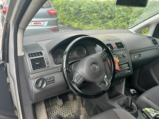 2011 Volkswagen Touran I Рестайлинг 2, серый, 780000 рублей, вид 4