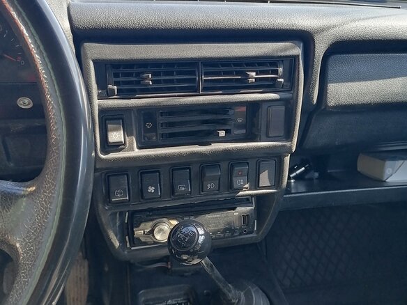2012 Lada (ВАЗ) 2121 (4x4) I Рестайлинг, пурпурный, 270000 рублей - вид 3
