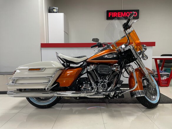2023 Harley-Davidson Electra Glide, оранжевый, 3790000 рублей - вид 11