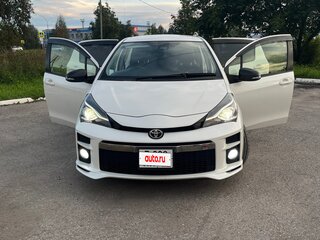 2019 Toyota Vitz III (XP130) Рестайлинг 2, белый, 1350000 рублей, вид 3
