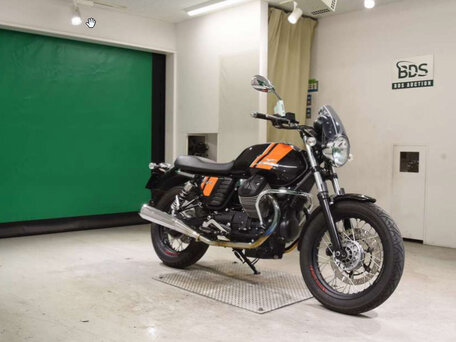 2013 Moto Guzzi V7 Spezial, чёрный, 430000 рублей, вид 3