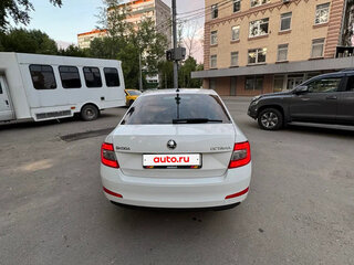 2013 Skoda Octavia III (A7), белый, 900000 рублей, вид 3