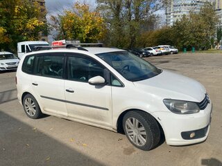 2010 Volkswagen Touran I Рестайлинг 2, белый, 750000 рублей, вид 2