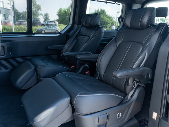 2026 Hyundai Staria I, чёрный, 10750000 рублей - вид 16