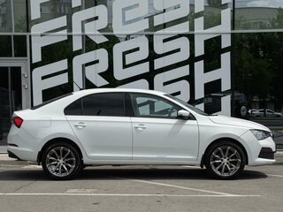 2022 Skoda Rapid II, белый, 1379000 рублей, вид 5