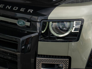 2022 Land Rover Defender 110 II, зелёный, 11000000 рублей, вид 2