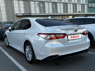 2021 Toyota Camry VIII (XV70) Рестайлинг, белый, 2350000 рублей, вид 5