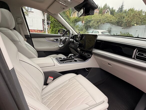 2024 GAC GS8 Traveller II, чёрный - вид 16