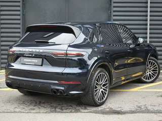 2018 Porsche Cayenne S III, синий, 5985000 рублей, вид 3