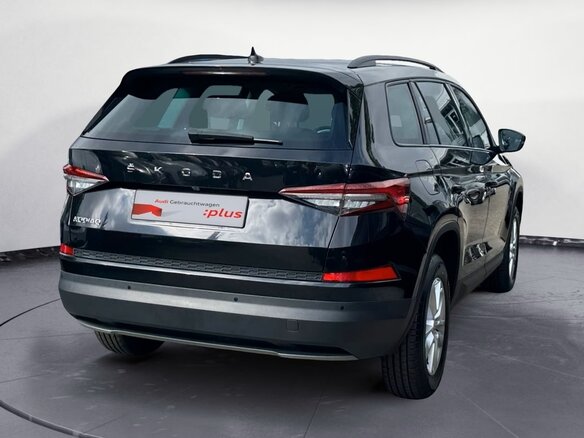 2023 Skoda Kodiaq I Рестайлинг, чёрный, 3590000 рублей - вид 4