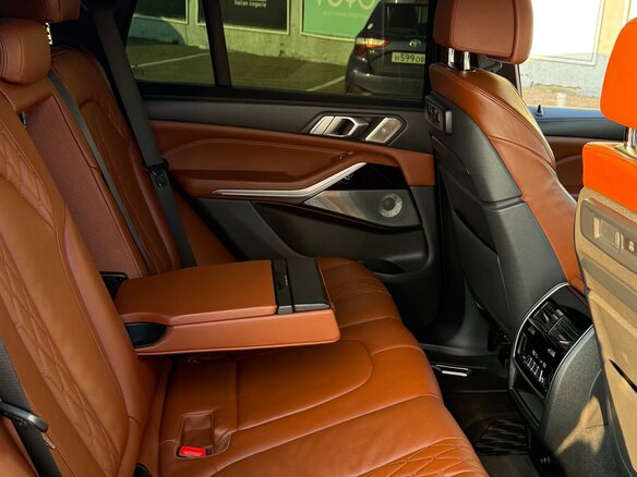 2020 BMW X5 M50d IV (G05/G18), чёрный, 7500000 рублей - вид 27
