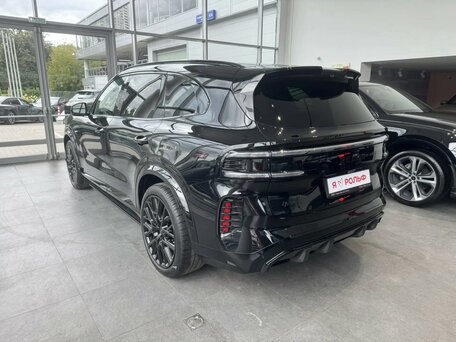 Zeekr 8X