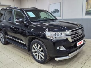 2015 Toyota Land Cruiser 200 Series Рестайлинг 2, белый, 4480000 рублей, вид 3