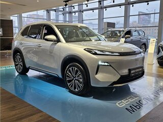 2026 Geely EX5 Гибрид EM-i, серебристый, 3974990 рублей, вид 3