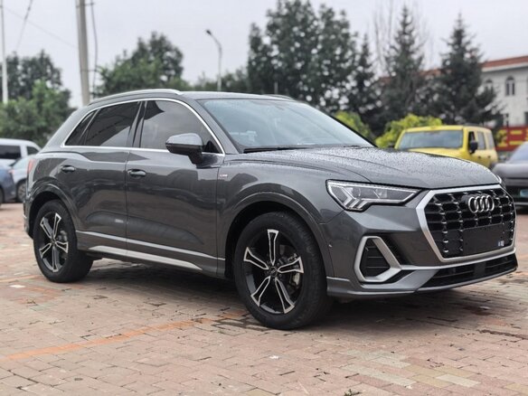 2022 Audi Q3 35 TFSI II (F3), чёрный - вид 2