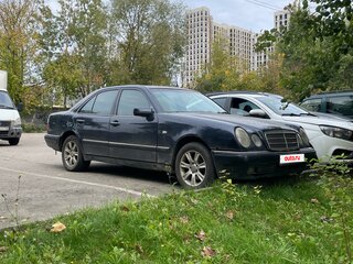 1997 Mercedes-Benz E-Класс 280 II (W210, S210), синий, 220000 рублей, вид 5