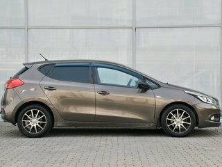 2014 Kia Ceed II, коричневый, 700000 рублей, вид 3