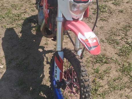 2022 Kayo Basic YX140EM, красный, 49999 рублей, вид 5