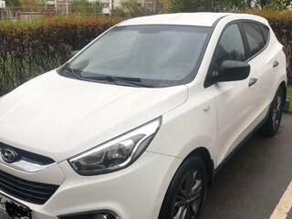 2013 Hyundai ix35 I Рестайлинг, белый, 1300000 рублей, вид 2