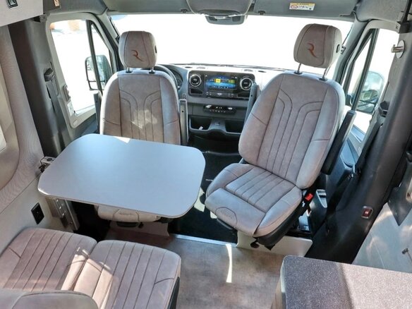 2023 Mercedes-Benz Sprinter, серебристый, 9800000 рублей - вид 22