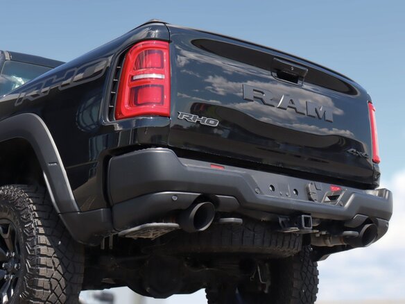 2026 Ram 1500 RHO V Рестайлинг, чёрный - вид 14