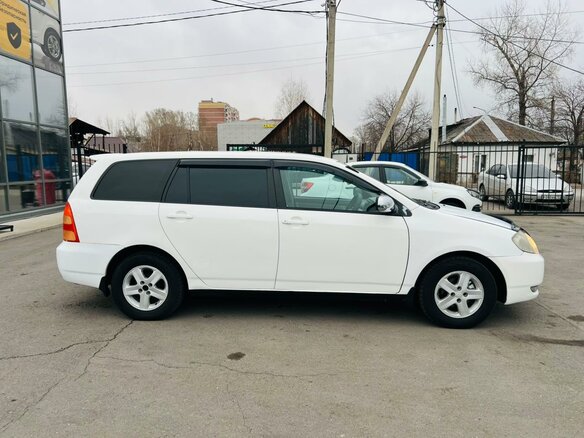 2000 Toyota Corolla Fielder IX (E120, E130), белый, 399999 рублей - вид 5