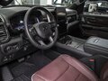 2026 Ram 1500 Crew Cab V Рестайлинг, красный - вид 10