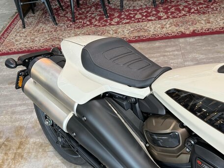 2023 Harley-Davidson Sportster S, белый, 1770000 рублей, вид 4