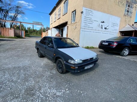 1991 Toyota Corolla VI (E90), серый, 129000 рублей, вид 3
