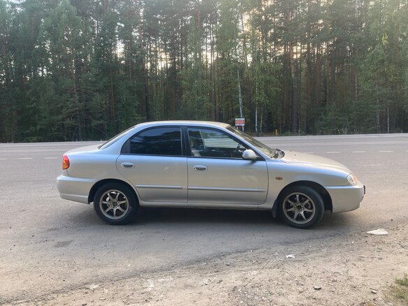 2007 Kia Spectra I Рестайлинг 2, серебристый, 250000 рублей - вид 1