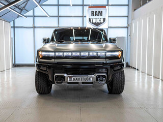 2023 GMC Hummer EV, зелёный, 11999999 рублей, вид 2