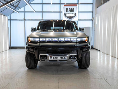 2023 GMC Hummer EV, зелёный, 11999999 рублей, вид 2