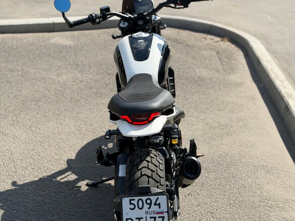 2025 Ducati Scrambler 800, белый, 1388000 рублей - вид 4