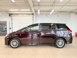 2010 Toyota Wish II, красный, 1249000 рублей, вид 3