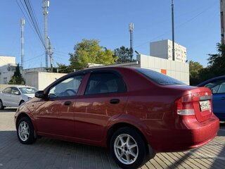 2004 Chevrolet Aveo I, красный, 275000 рублей, вид 2