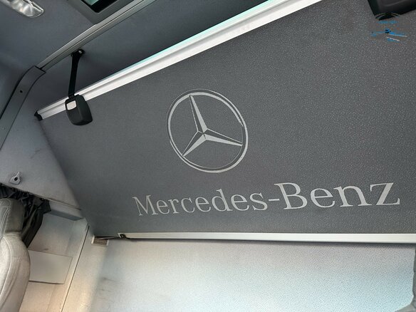 2017 Mercedes-Benz Actros, красный, 4200000 рублей - вид 21