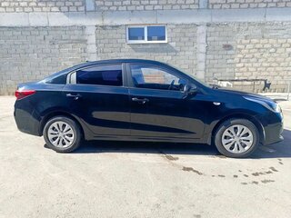 2017 Kia Rio IV, чёрный, 1300000 рублей, вид 5