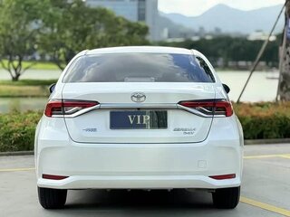 2022 Toyota Corolla XII (E210), белый, 1170000 рублей, вид 5