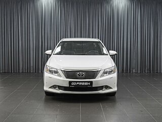 2013 Toyota Camry VII (XV50), белый, 1289000 рублей, вид 3