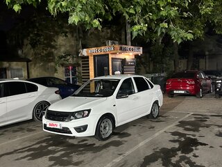 2013 Lada (ВАЗ) Granta I, белый, 400000 рублей, вид 1
