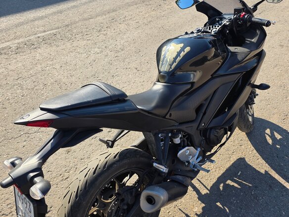 2020 Yamaha YZF-R3, чёрный, 500000 рублей - вид 5