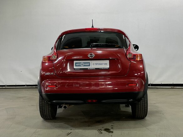 2013 Nissan Juke I, красный - вид 5