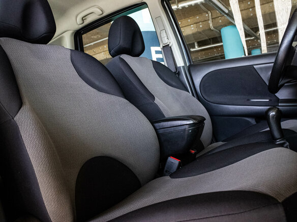 2011 Nissan Note I Рестайлинг, серый, 745000 рублей - вид 11