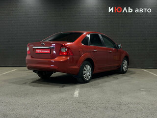 2008 Ford Focus II Рестайлинг, красный, 540000 рублей, вид 5