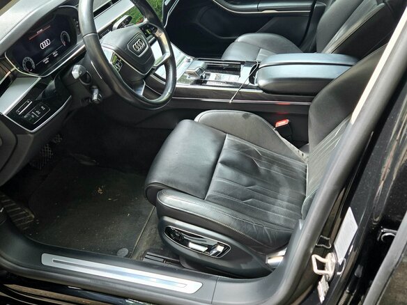2020 Audi A8 Long 55 TFSI IV (D5), чёрный, 4250000 рублей - вид 15