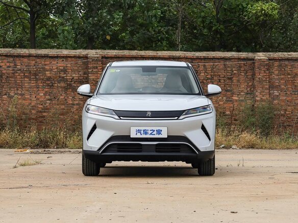 2026 BYD Yuan Up 45.12 kWh, белый, 1995000 рублей - вид 1