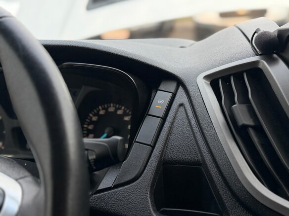 2020 Ford Transit, серебристый, 3900000 рублей - вид 11