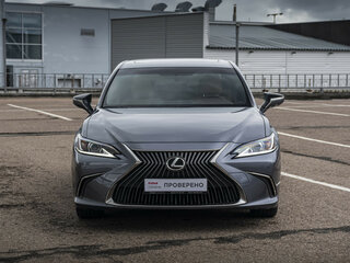 2021 Lexus ES 200 VII, серый, 3420000 рублей, вид 3