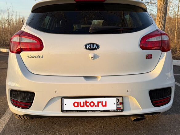 2018 Kia Ceed II Рестайлинг, белый, 1450000 рублей - вид 10