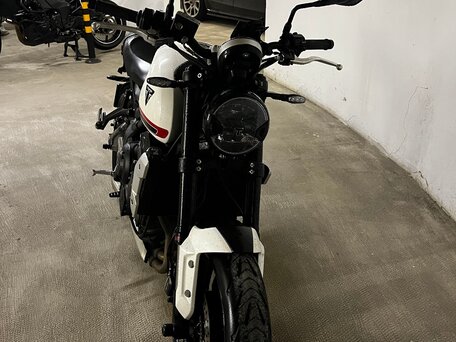 2021 Triumph Trident 660, белый, 690000 рублей, вид 1